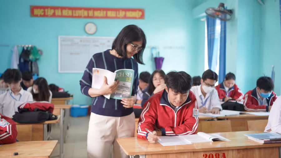 Giờ ôn thi của học sinh Trường THPT Công nghiệp (Hòa Bình). Ảnh: NTCC