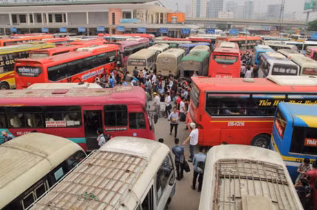 3 cach don gian giam chi phi tien tau xe dip nghi le - Anh 1