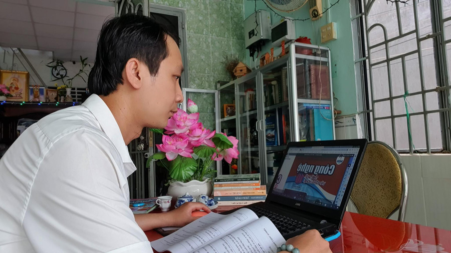 Thầy Trang Minh Thiên, giáo viên Trường THPT Nguyễn Việt Dũng (Cần Thơ). Ảnh: NVCC Thầy Trang Minh Thiên, giáo viên Trường THPT Nguyễn Việt Dũng (Cần Thơ). Ảnh: NVCC