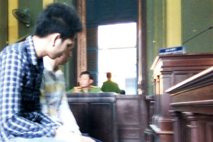 Hai bị cáo Quân và Nhâm tại phiên phúc thẩm