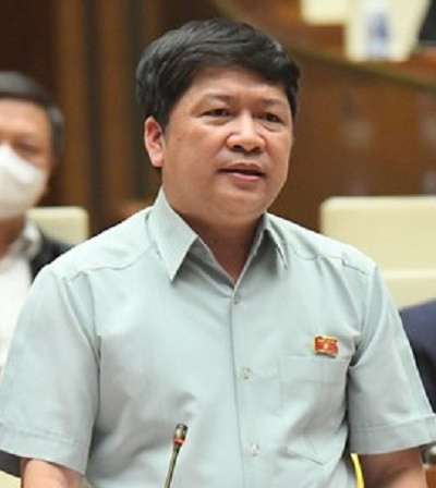 Đại biểu Quốc hội Tạ Văn Hạ. Đại biểu Quốc hội Tạ Văn Hạ.