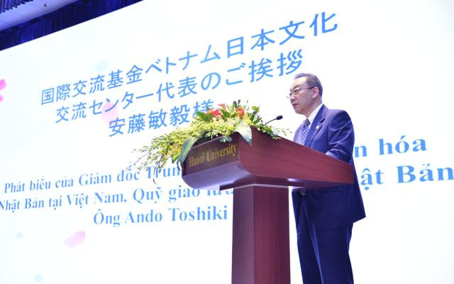 Ông Ando Toshiki phát biểu tại hội thảo