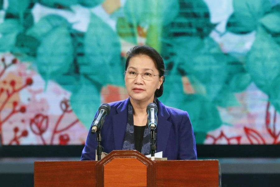 Chủ tịch Quốc hội Nguyễn Thị Kim Ngân phát biểu tại Chương trình “Cả nước chung tay vì người nghèo 2018” 
