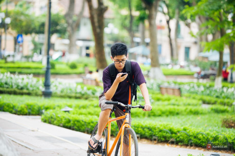 Đi bắt Pokemon, đừng vì đua nhau dán mắt vào điện thoại mà Di bat Pokemon, dung vi dua nhau dan mat vao dien thoai ma
