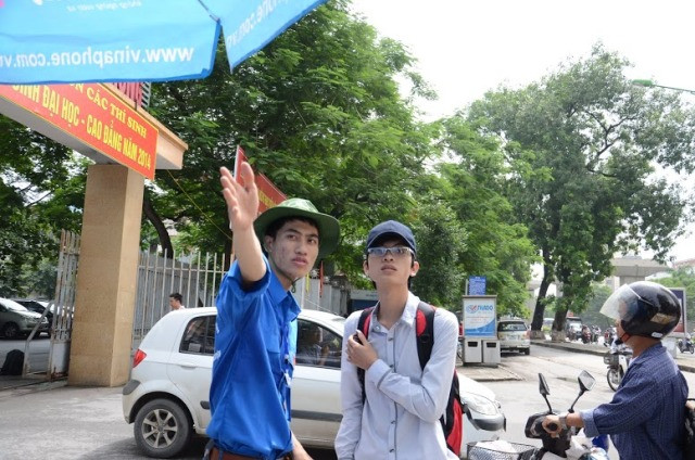 Đường dây nóng hỗ trợ thí sinh