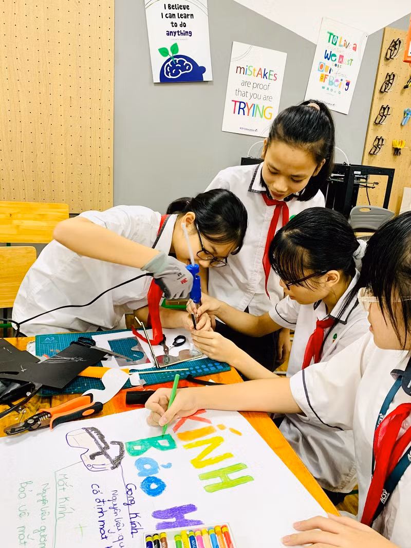 Quản trị trường học tốt giúp người học phát huy khả năng sáng tạo.