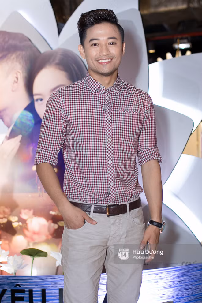 Minh Hằng cực dễ thương bên cạnh Quý Bình tại tuần lễ phim Việt - Ảnh 12.