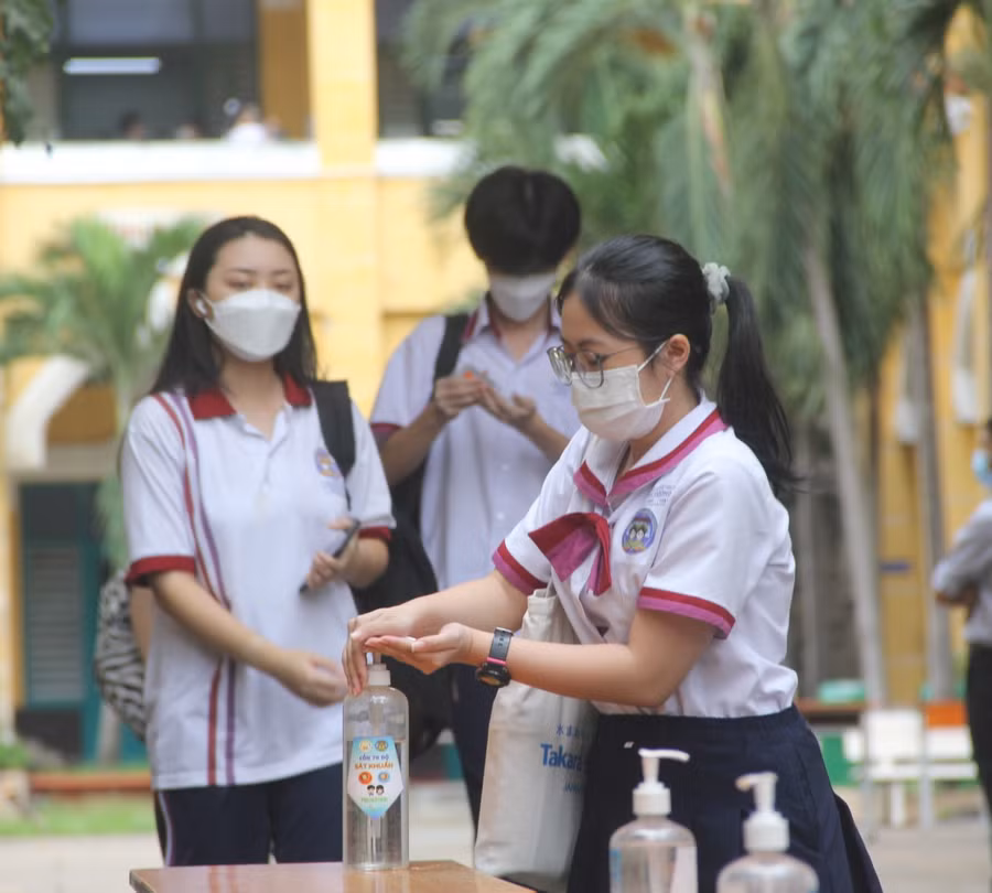 Thí sinh dự thi tốt nghiệp THPT năm 2021 đợt 1 tại TP.HCM. Ảnh minh họa 