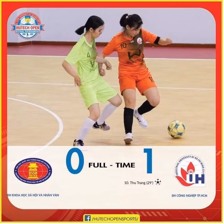 Tiền đạo Trịnh Thu Trang (số 10) thi đấu nổi bật bên phía IUH.