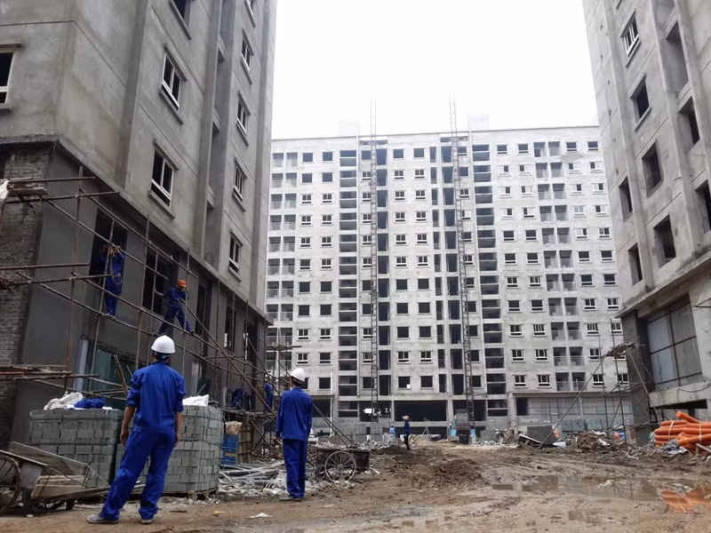 Mặc dù có nhu cầu lớn nhưng nguồn cung phân khúc căn hộ bình dân và trung cấp rất khan hiếm, hầu như không có dự án mới được tung ra thị trường. Ảnh: VGP