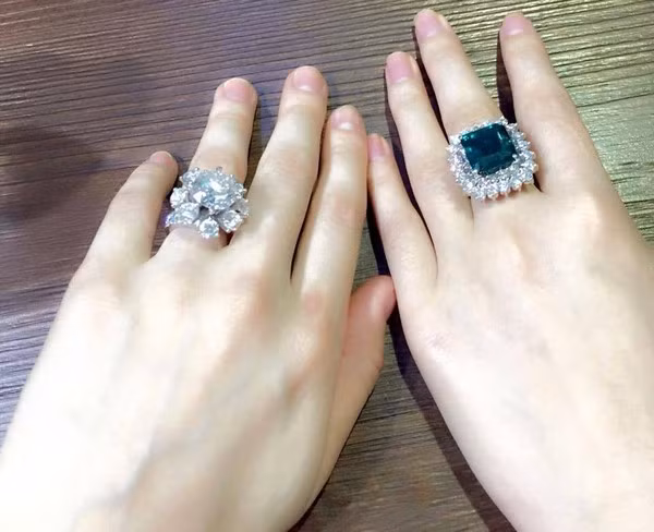 Choáng với nhẫn kim cương siêu to, trị giá trên chục tỉ của Hồ Ngọc Hà ảnh 3