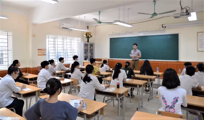 Phổ biến quy chế thi cho học sinh thi vào lớp 10 năm học 2020 - 2021.