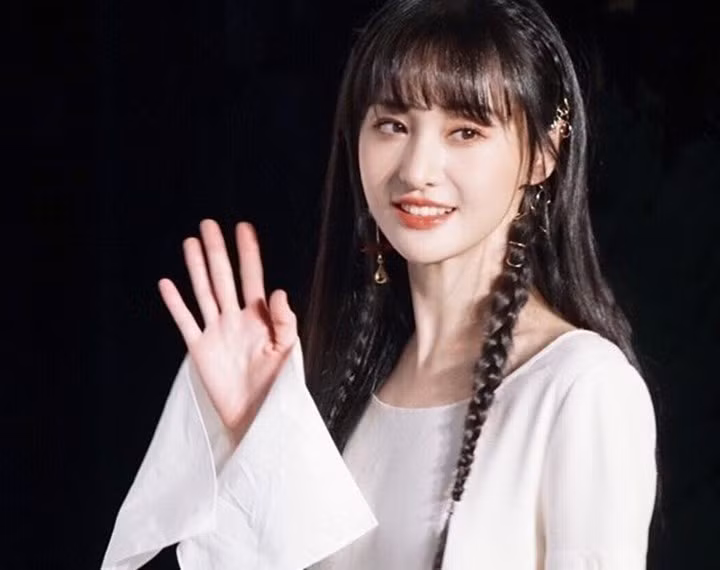 Những scandal chấn động làng giải trí Hoa ngữ năm 2021 ảnh 1