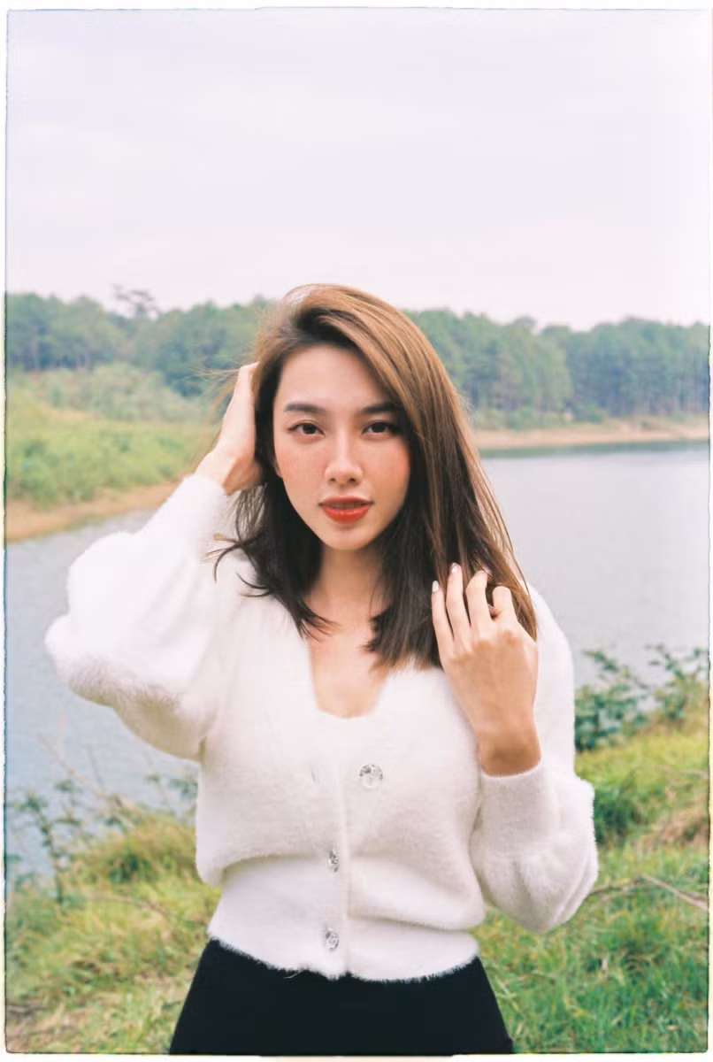 Cận cảnh nhan sắc đời thường của Nguyễn Thúc Thùy Tiên, Miss Grand International 2021 ảnh 3