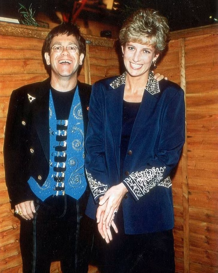 13 người nổi tiếng là bạn thân của các thành viên Hoàng gia ảnh 1