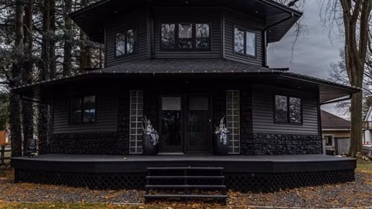 Ngôi nhà gây sốt mạng xã hội với vẻ ngoài độc lạ ảnh 2