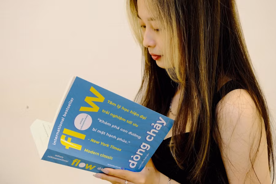 Cuốn “Flow - Dòng chảy”.