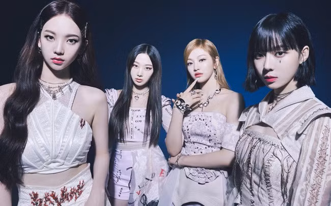 5. Aespa: Một ứng cử viên hàng đầu khác cho nhóm nhạc nữ tân binh quái vật, aespa đã chứng kiến sự nổi tiếng và thành công nhanh chóng trong năm nay đối với cả người hâm mộ Hàn Quốc và quốc tế. Họ đã phát hành một vài đĩa đơn cũng như EP đầu tiên của mình như Savage và giữa tất cả những đĩa đơn này aespa đã tích lũy được khoảng 248 triệu lượt xem trên YouTube vào năm 2021!