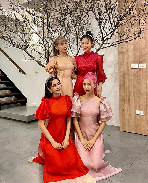 Chipu, Sun Ht, Salim, Quỳnh Anh Shyn mỗi người một vẻ trong tà áo dài cách tân nổi bật.