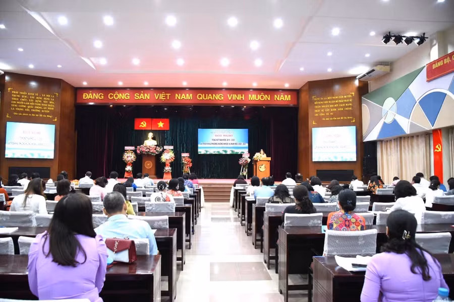 Hội nghị tổng kết năm học ngành GD&amp;ĐT Quận 4 được tổ chức vào ngày 8/9.