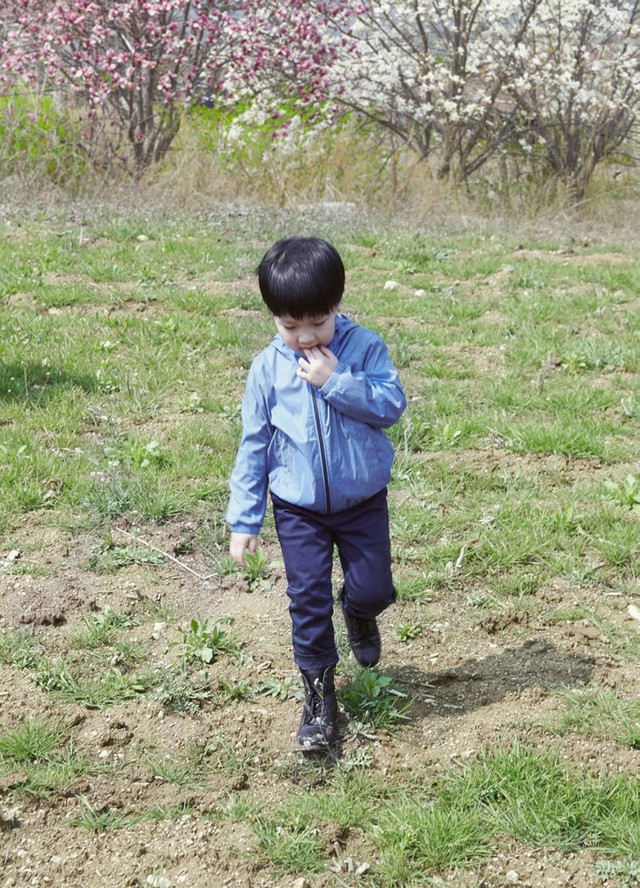 Cặp song sinh của “nàng Dae Jang Geum” đáng yêu trên tạp chí JLOOK ảnh 6 Cặp song sinh của “nàng Dae Jang Geum” đáng yêu trên tạp chí JLOOK ảnh 6