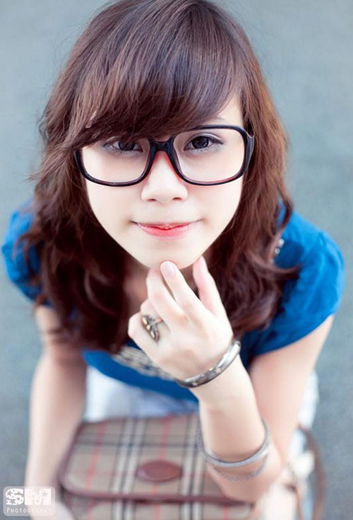 Tên thật thú vị, gặp “rắc rối” của các hot girl Việt ảnh 4 Chia sẻ về cái tên lạ của mình, Mai Cơ thành thật chia sẻ: “Đó là tên bố mẹ tớ đặt cho. Tớ cũng không hiểu vì sao bố mẹ tớ lại đặt như thế nữa, nhưng tớ thấy nó rất hay và đặc biệt”.