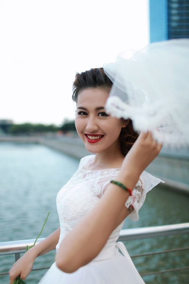 Tên thật thú vị, gặp “rắc rối” của các hot girl Việt ảnh 9 Hà Lade, tên thật Bùi Thanh Hà. Hot girl sinh năm 1994 này hiện đang là sinh viên Đại học Văn hóa Hà Nội.