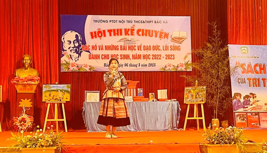 “Hội thi kể chuyện Bác Hồ” của học sinh Trường PTDTNT THCS &amp; THPT Bắc Hà.