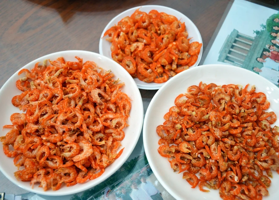 Tôm khô Rạch Gốc tách vỏ loại I đang được bán với giá 1,5 triệu đồng/kg.