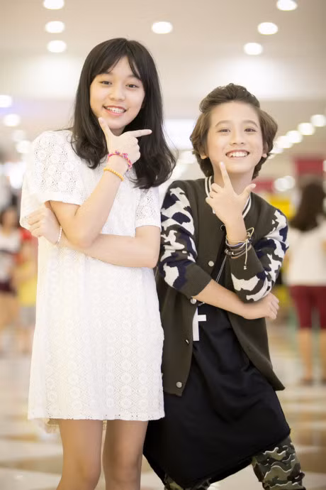 Gia Khiem duoc hai chi gai ho tong di bieu dien - Anh 3