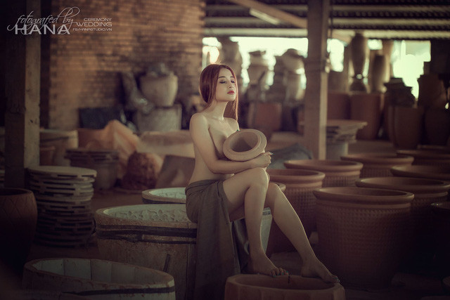 Những cô gái bán nude gây “bão” mạng ảnh 4 Những cô gái bán nude gây “bão” mạng ảnh 4