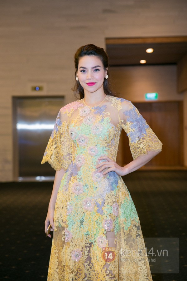 Hồ Ngọc Hà cùng dàn mỹ nhân Việt lộng lẫy trong sự kiện 1