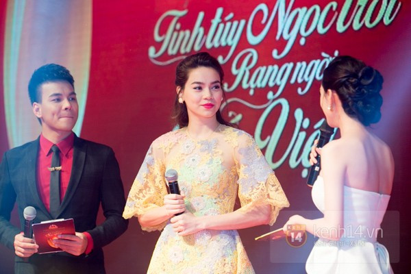 Hồ Ngọc Hà cùng dàn mỹ nhân Việt lộng lẫy trong sự kiện 2