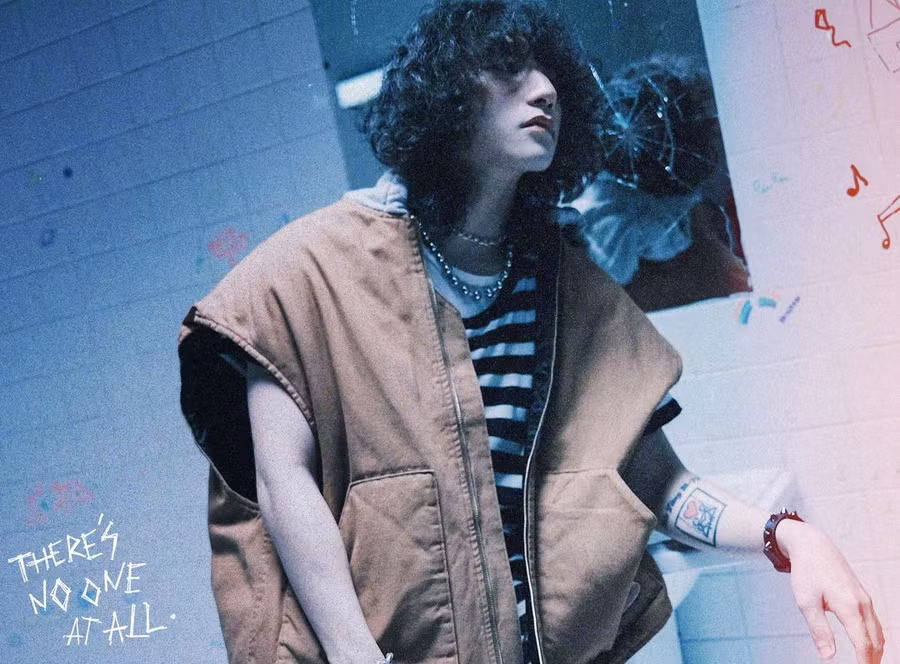 Hiện MV There"s No One At All của Sơn Tùng -MT vẫn đang gây ra nhiều tranh cãi.