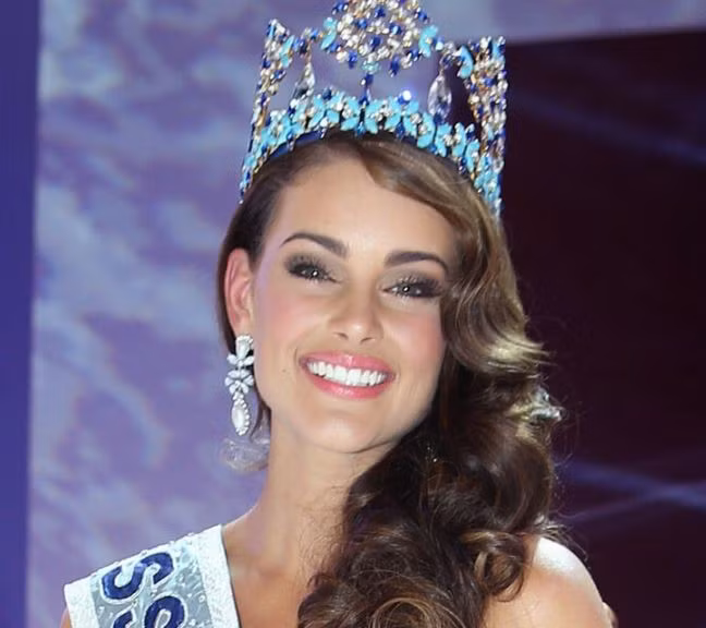 Rolene Strauss, Nam Phi (2014)