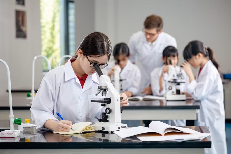 VAS có ưu thế vượt trội về chất lượng đào tạo, đội ngũ giáo viên và cơ sở vật chất hiện đại