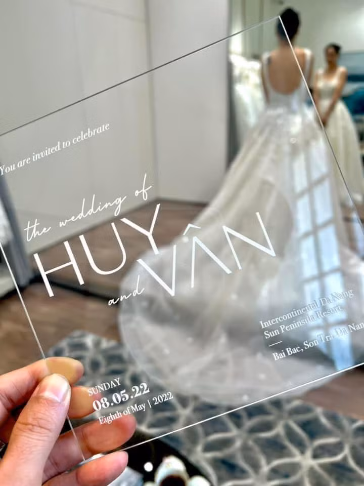 Hé lộ thiệp mời đám cưới của Ngô Thanh Vân với bạn trai kém 11 tuổi ảnh 2