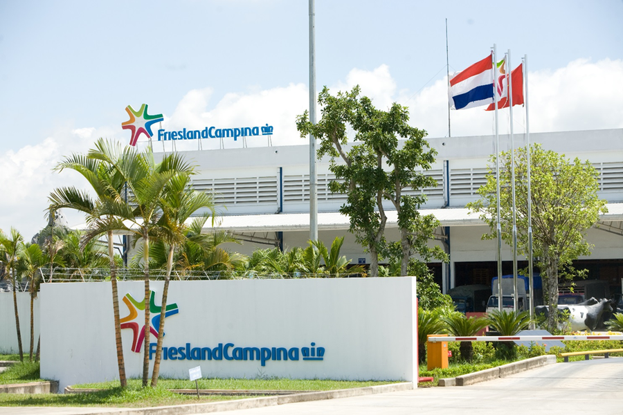 Nhà máy Hà Nam, thuộc Công ty FrieslandCampina tại huyện Phủ Lý, tỉnh Hà Nam vinh dự nhận những giải thưởng cao quý của Nhà nước. Nhà máy Hà Nam, thuộc Công ty FrieslandCampina tại huyện Phủ Lý, tỉnh Hà Nam vinh dự nhận những giải thưởng cao quý của Nhà nước.