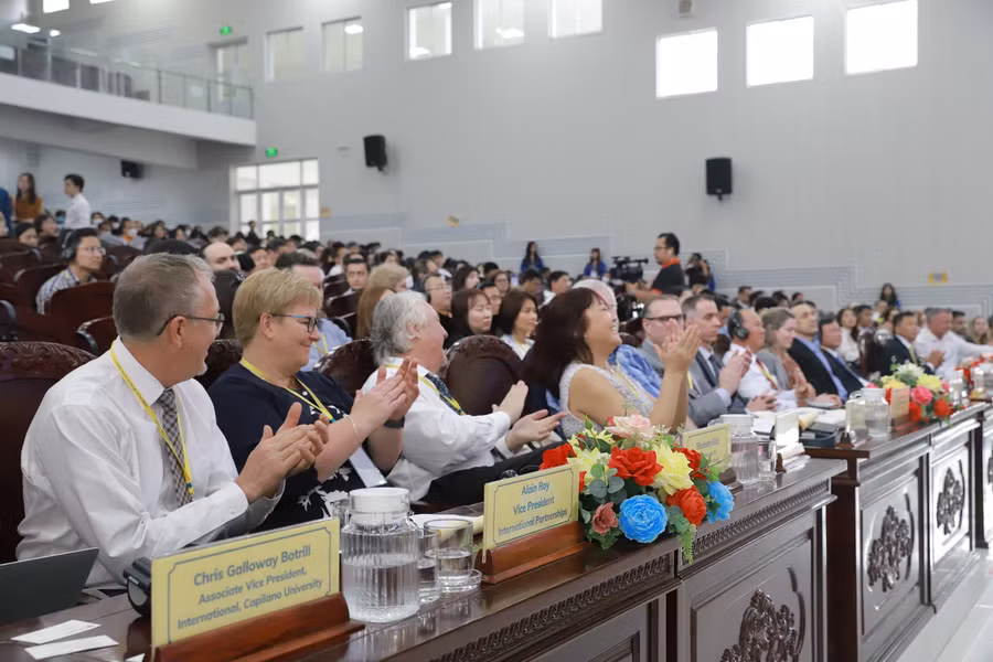 Quang cảnh hội thảo.