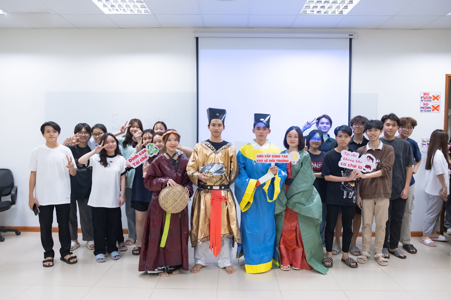 Mỗi dự án đều cho thấy sự đầu tư cao độ về chất “xám" của học sinh. Mỗi dự án đều cho thấy sự đầu tư cao độ về chất “xám" của học sinh.