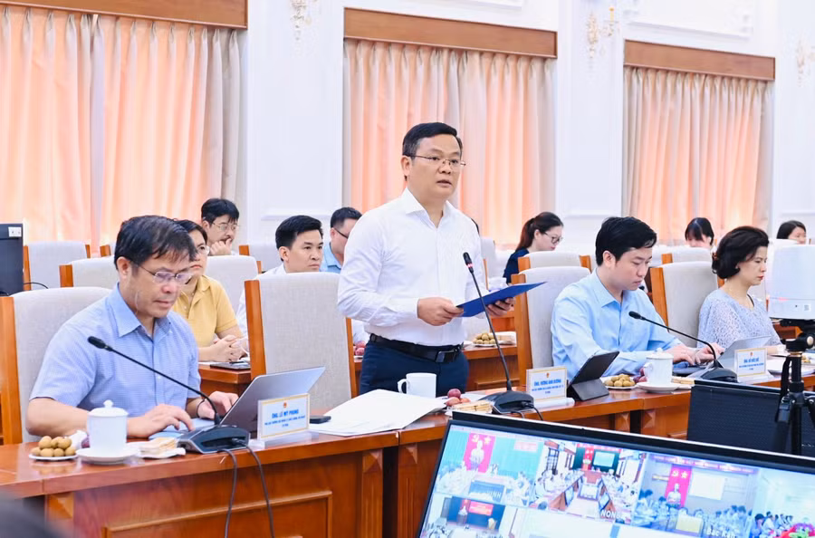 Các đại biểu phát biểu tại Hội nghị.