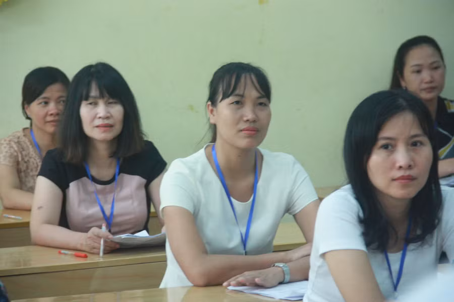 Cán bộ chấm thi tốt nghiệp THPT. Ảnh minh họa/Hải Bình.