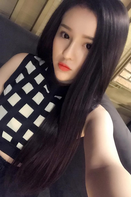Nhan sắc 3 cô nàng thị phi nhất mạng xã hội Việt những ngày qua - Ảnh 9 Nhan sac 3 co nang thi phi nhat mang xa hoi Viet nhung ngay qua - Anh 9