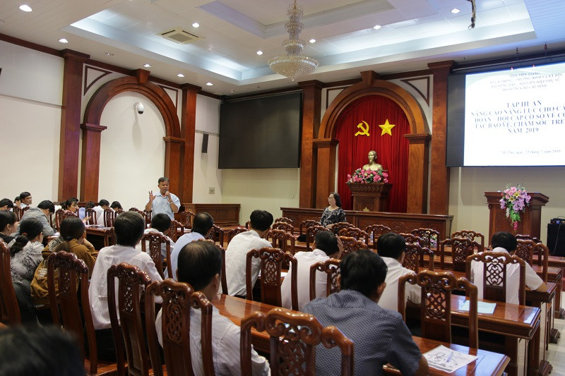 Quang cảnh buổi tập huấn