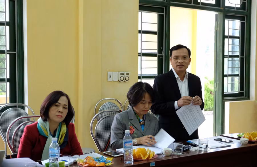 Ông Mai Văn Trinh, Cục trưởng Cục Quản lý chất lượng Bộ GD&amp;ĐT phát biểu tại buổi làm việc.