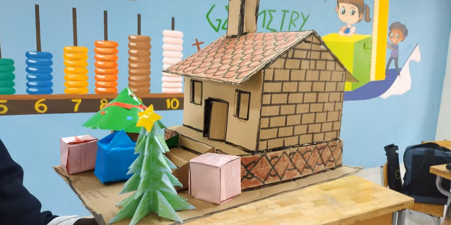 Sản phẩm của học sinh Trường tiểu học Trung Tự (Hà Nội).