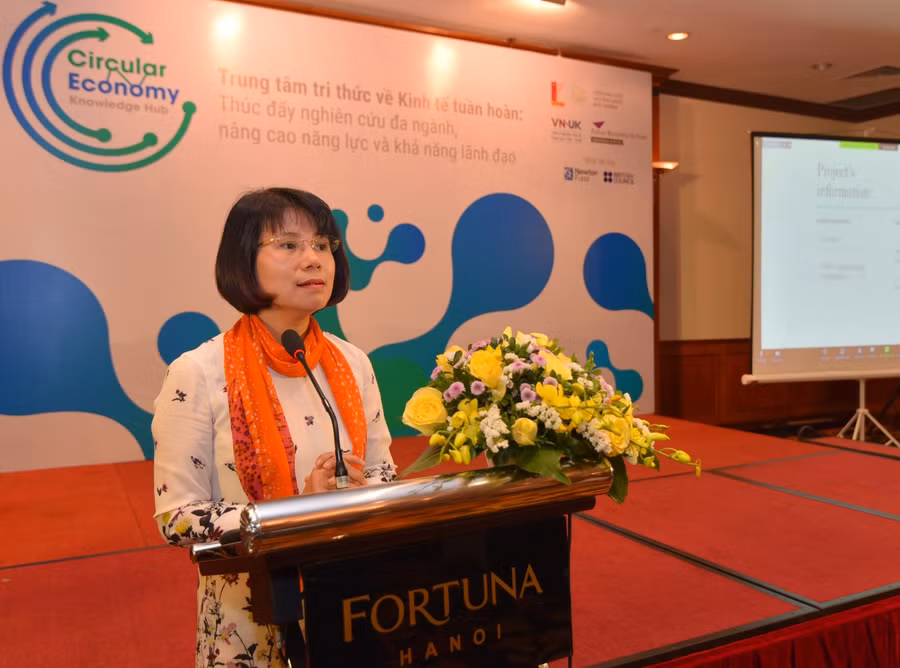 PGS.TS Nguyễn Thị Ánh Tuyết, Viện trưởng Viện Khoa học và Công nghệ Môi trường (Trường ĐH Bách Khoa Hà Nội).