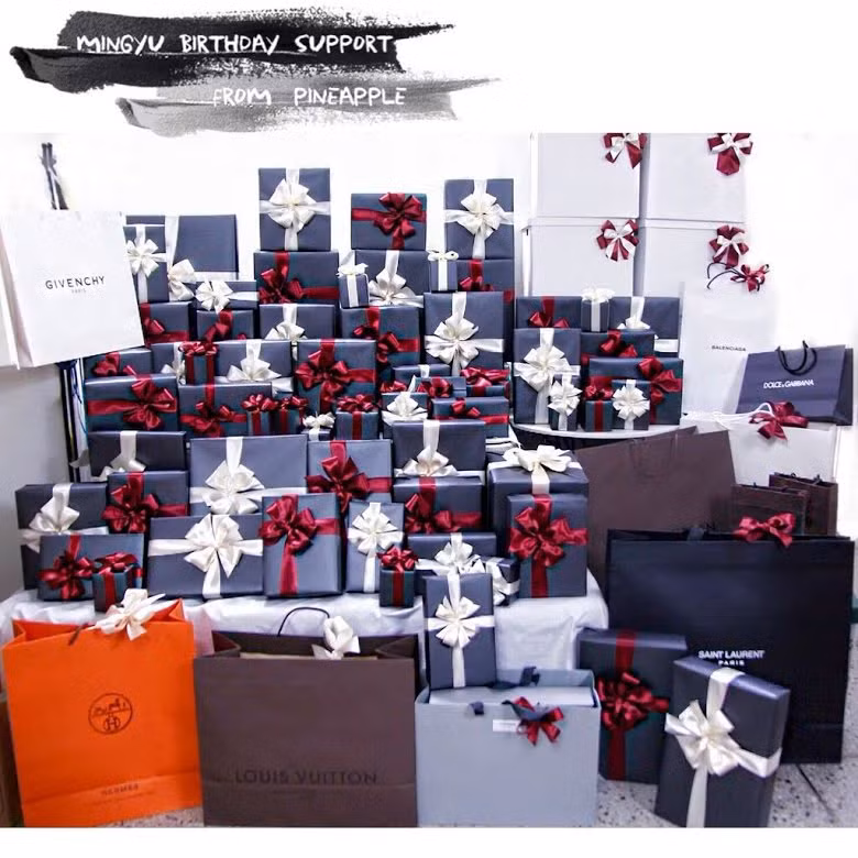 Những món quà sinh nhật sốc nhất người nổi tiếng từng được nhận ảnh 3