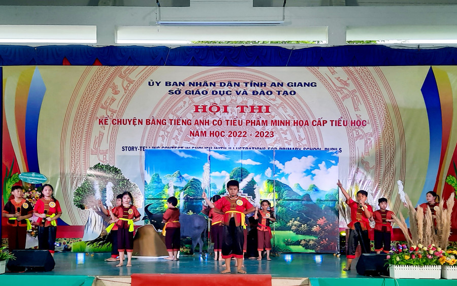 Tiết mục &quot;Đinh Bộ Lĩnh - Cờ lau tập trận&quot; đạt giải Nhất hội thi.