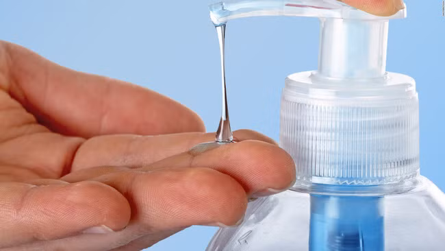 Phòng bệnh viêm phổi cấp do virus corona: Dùng xà phòng hay dung dịch sát khuẩn mới đem lại hiệu quả tốt nhất?-3